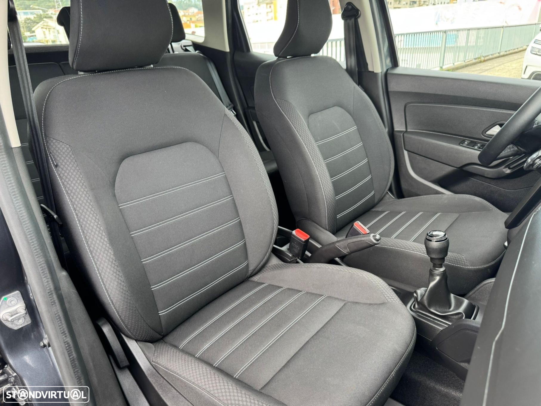 Dacia Duster 1.0 TCe Comfort - 16