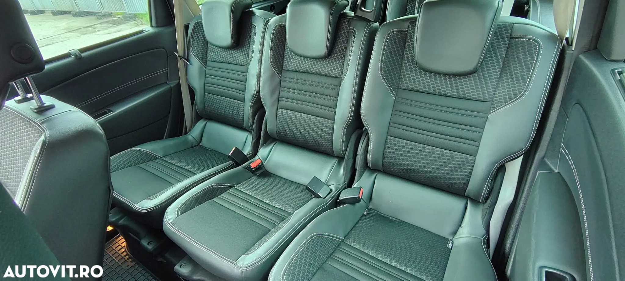 Renault Scenic ENERGY TCe 130 BOSE EDITION - 12