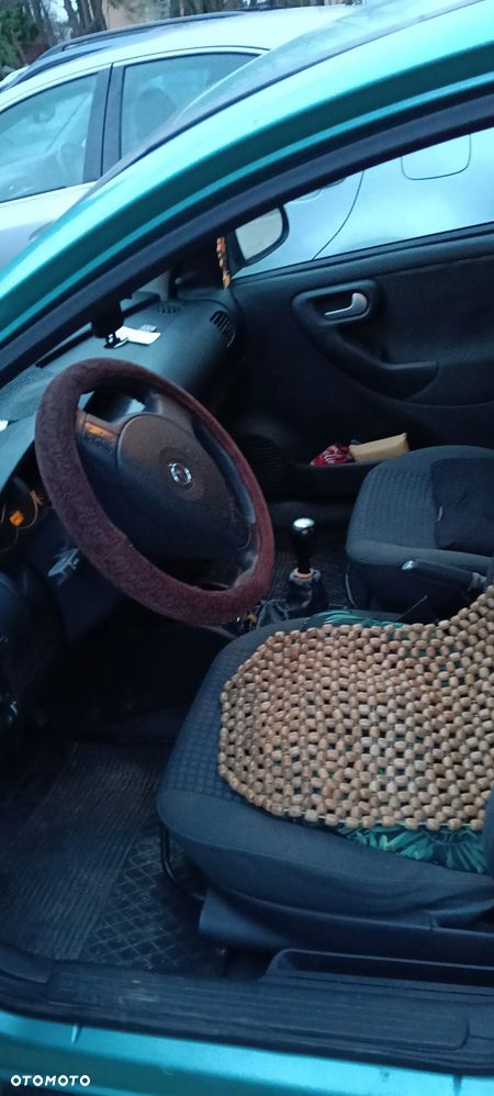 Opel Corsa 1.2 16V Base / Start - 4