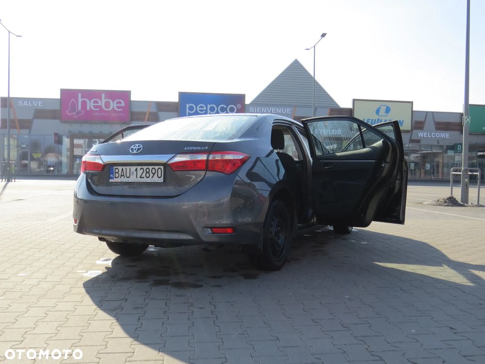 Toyota Corolla 1.6 Premium + - 22