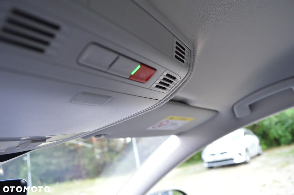 Volkswagen Passat 2.0 TSI Business DSG - 27