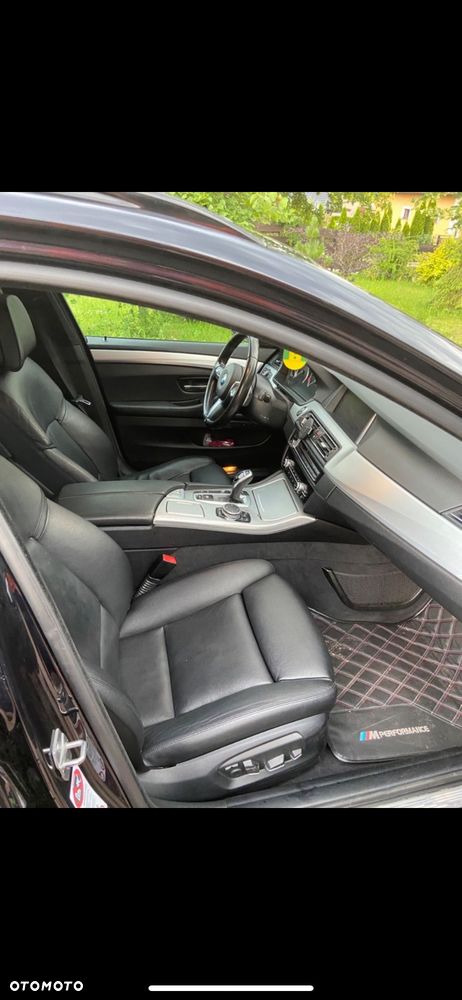 BMW Seria 5 530d xDrive - 9
