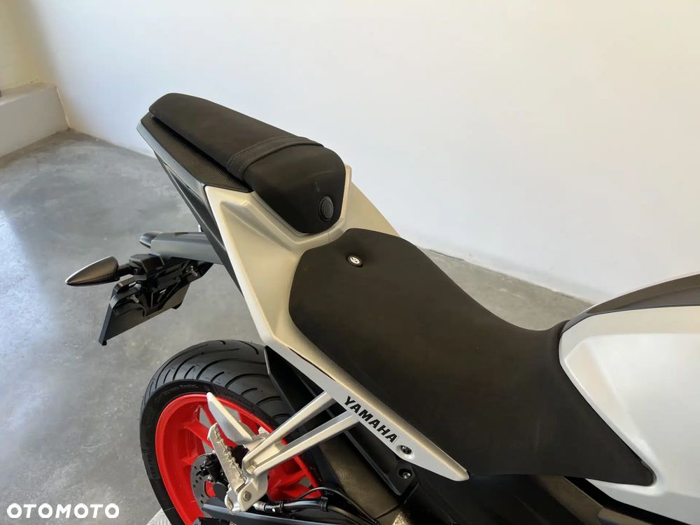 Yamaha MT - 22