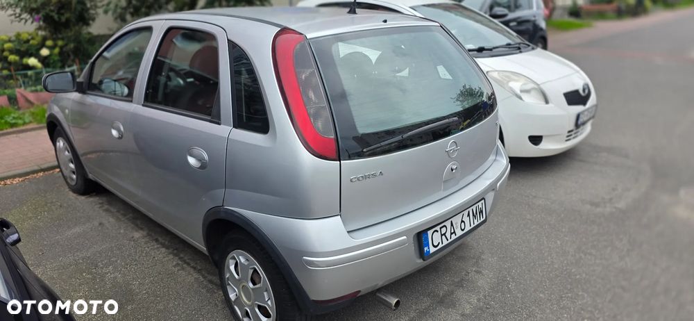 Opel Corsa 1.2 16V Enjoy - 8