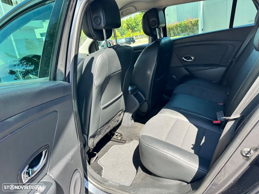 Renault Mégane Sport Tourer 1.5 dCi GT Line SS - 29