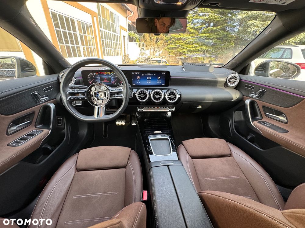 Mercedes-Benz CLA 220 AMG Line 7G-DCT - 18