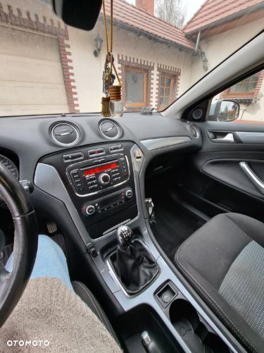 Ford Mondeo 2.0 FF Trend - 12