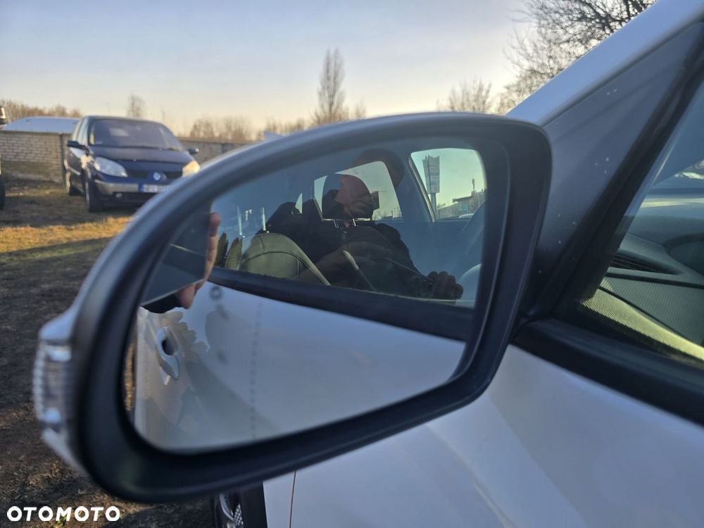 Hyundai Kona Premium - 10