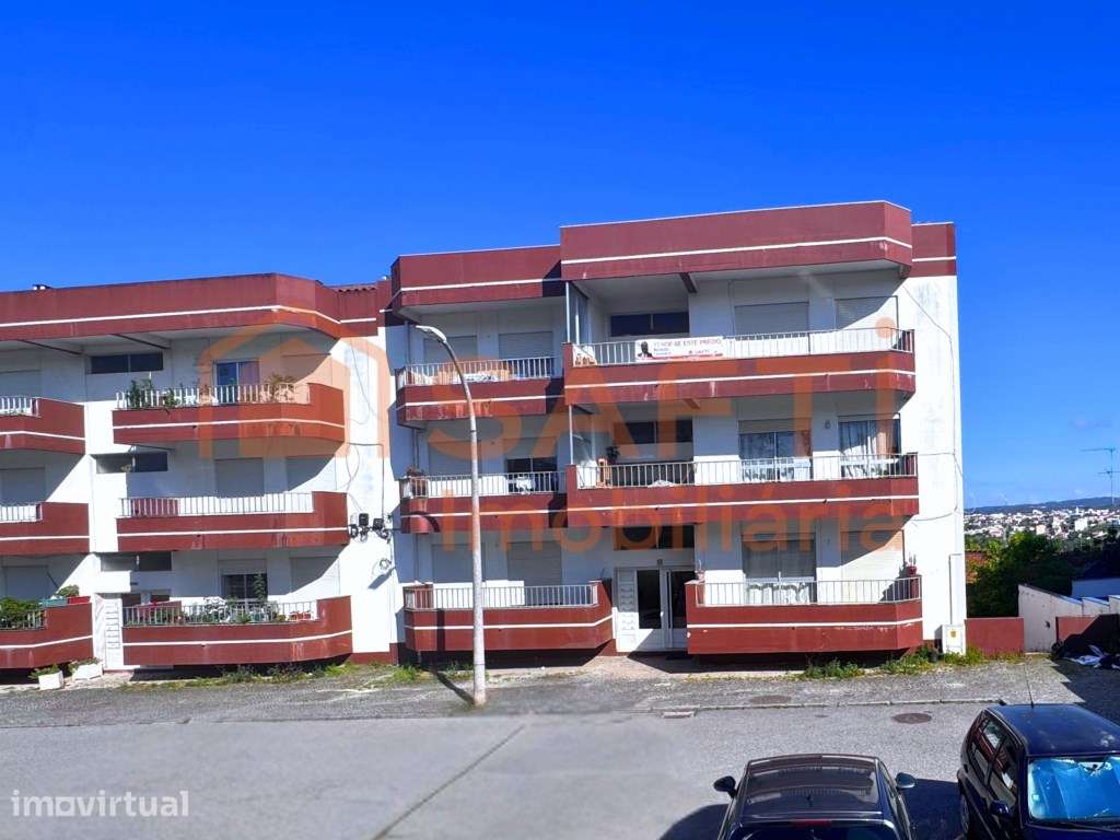 Prédio para venda - Vale Sepal, Leiria Por 1.250.000

Apresento u... - Grande imagem: 3/10