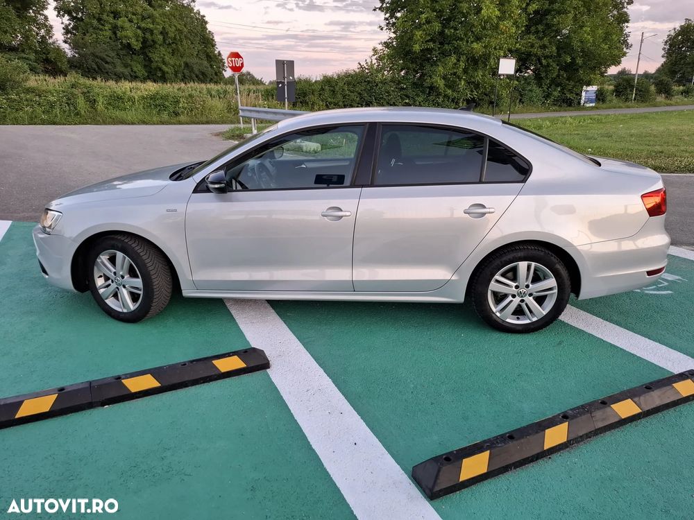 Volkswagen Jetta 1.2 TSI Match - 4