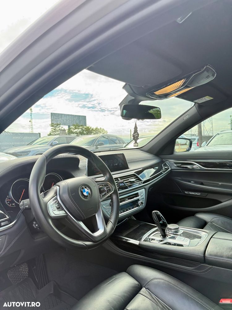 BMW Seria 7 740d xDrive - 9