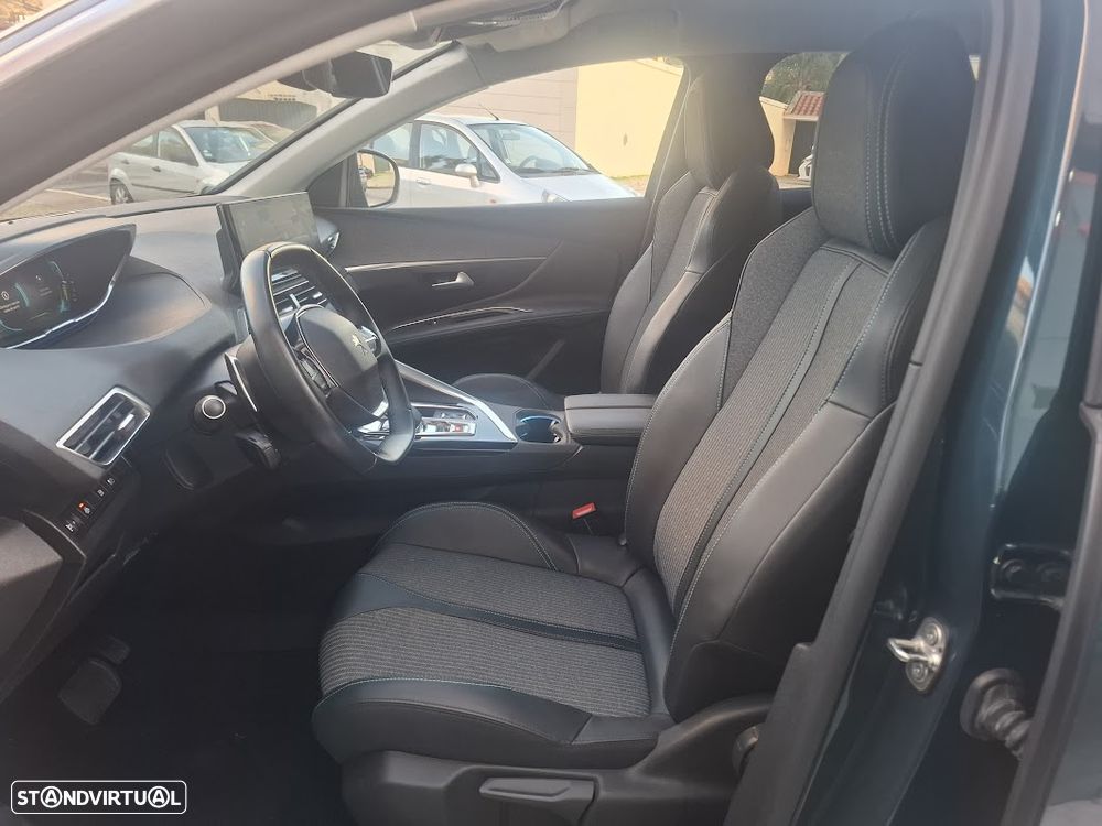 Peugeot 3008 1.6 Hybrid Allure e-EAT8 - 30