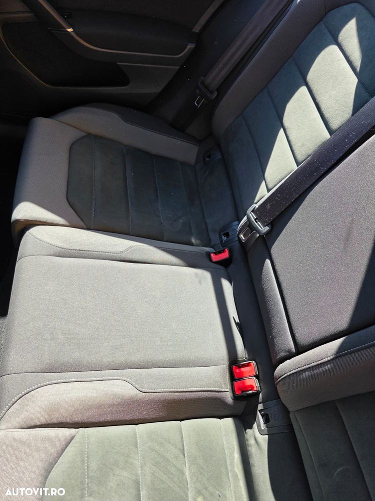 Volkswagen Golf - 19