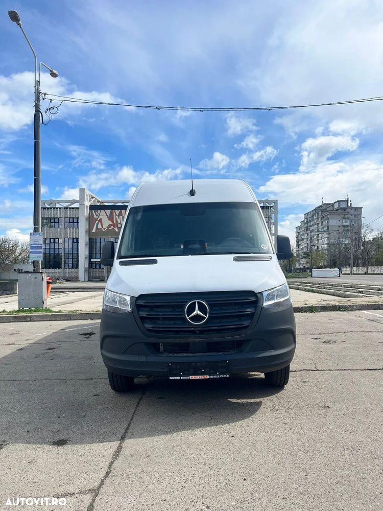 Mercedes-Benz Sprinter 517 Microbuz 20+1 locuri Categoria a II-a 2026 - 6