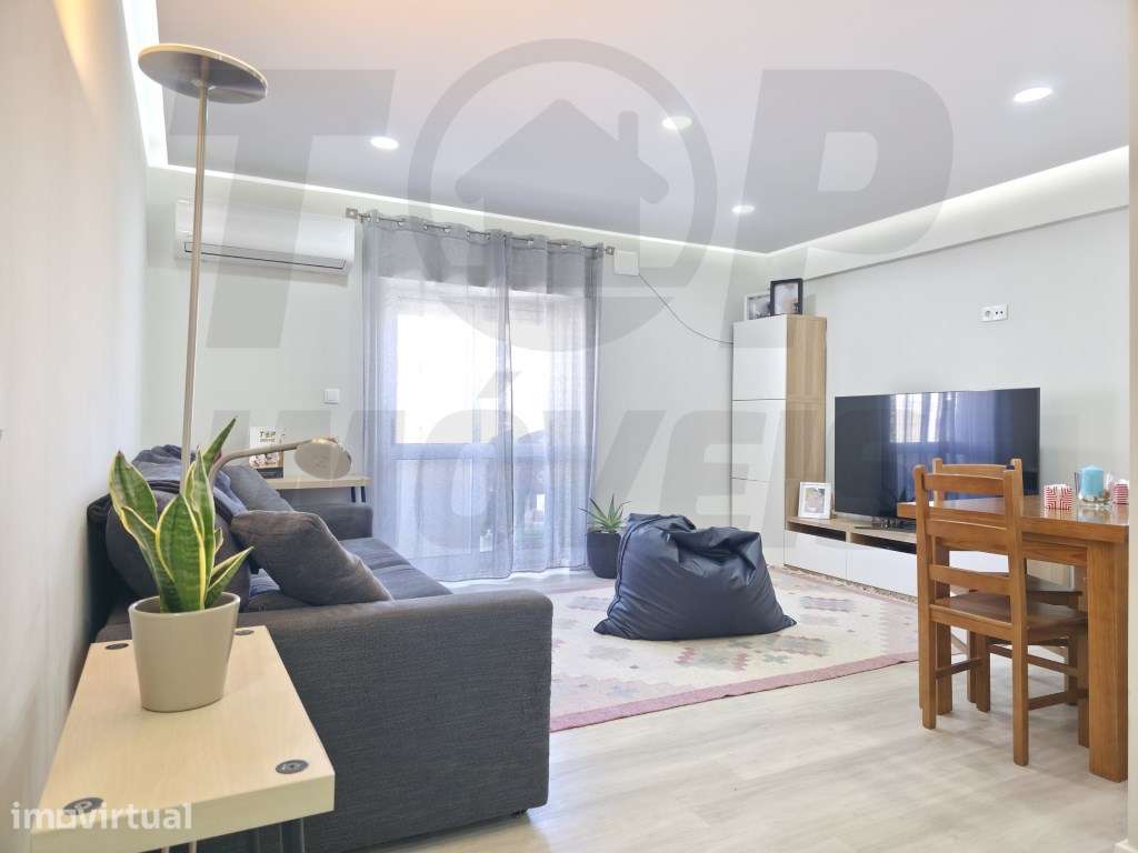Apartamento T3 Remodelado c/2 Varandas e Carregamento Elétrico - Bo... - Grande imagem: 3/19