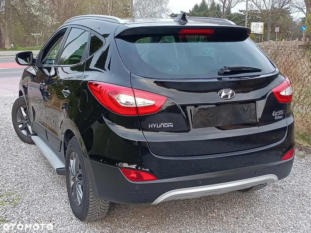 Hyundai ix35 1.7 CRDi 2WD blue Finale Gold - 12