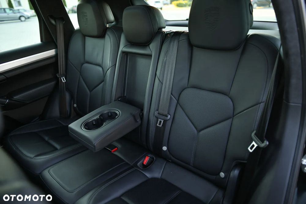 Porsche Cayenne GTS Tiptronic S - 26