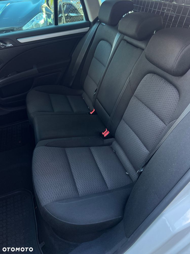 Skoda Superb 2.0 TDI Ambition DSG - 31