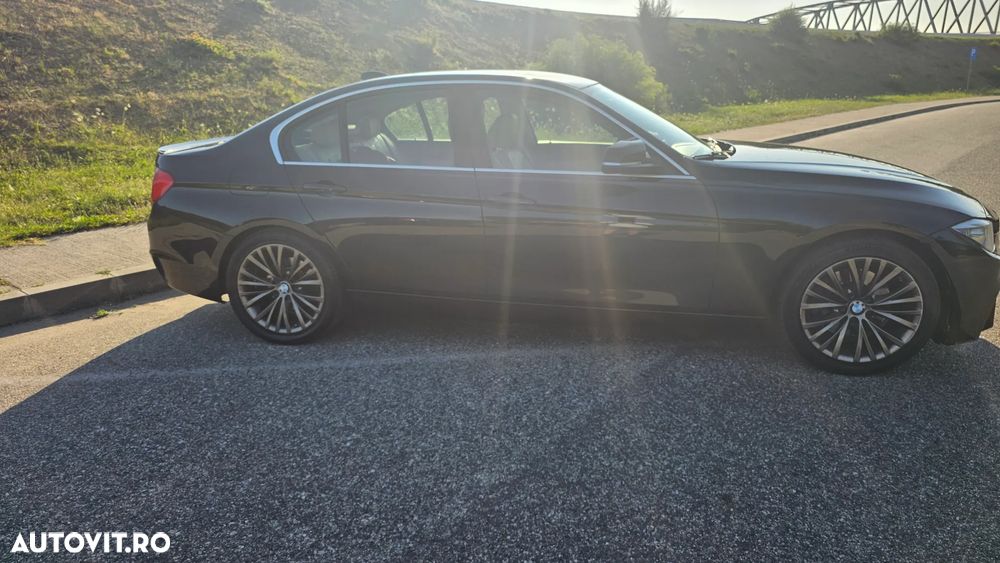 BMW Seria 3 320d EfficientDynamics Edition Sport Line - 4