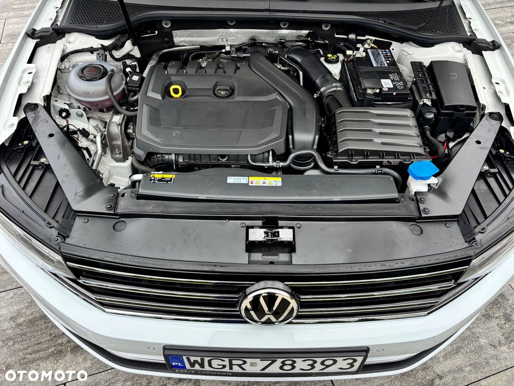 Volkswagen Passat - 31