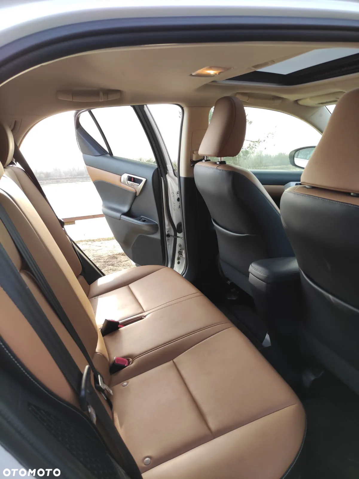 Lexus CT 200h Dynamic Line - 8