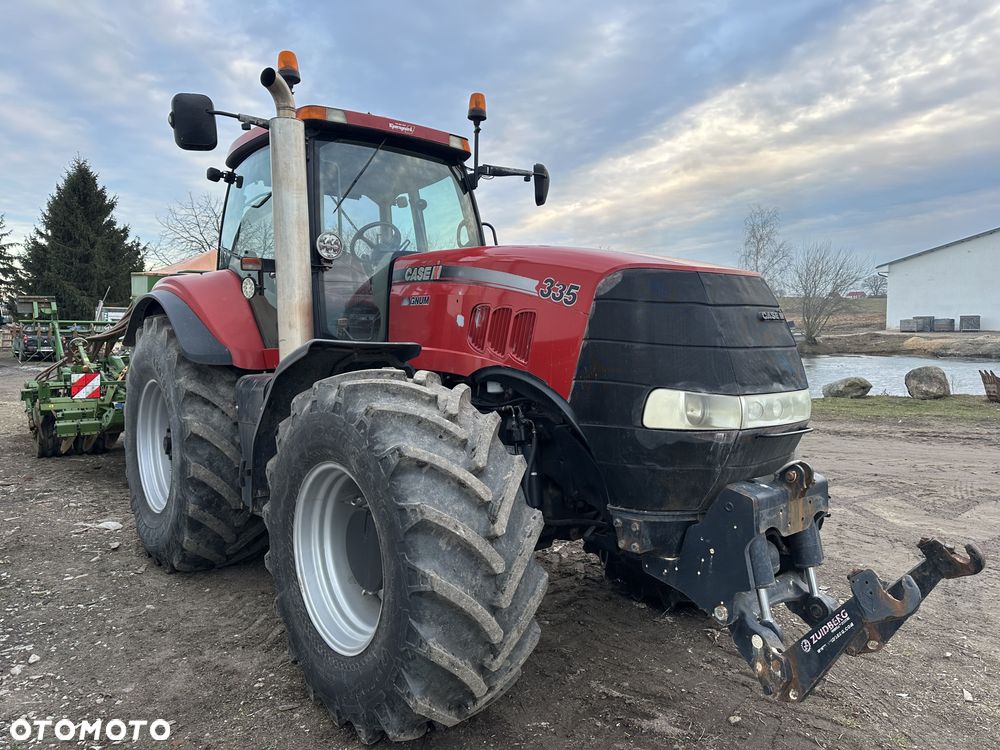 Case IH Magnum 335