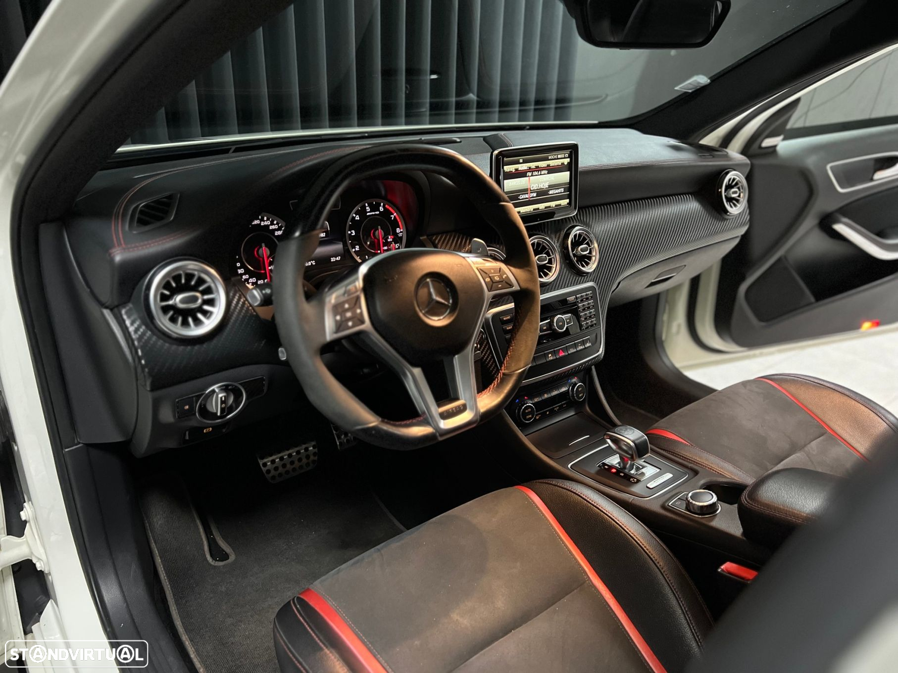 Mercedes-Benz A 45 AMG - 11