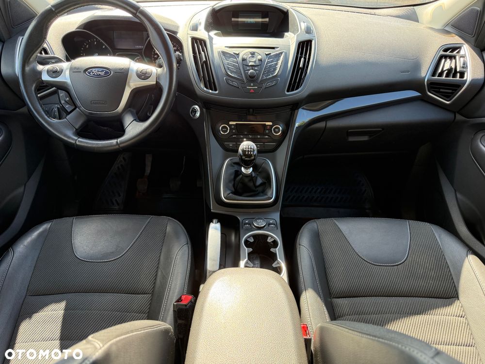 Ford Kuga 2.0 TDCi FWD Titanium - 13