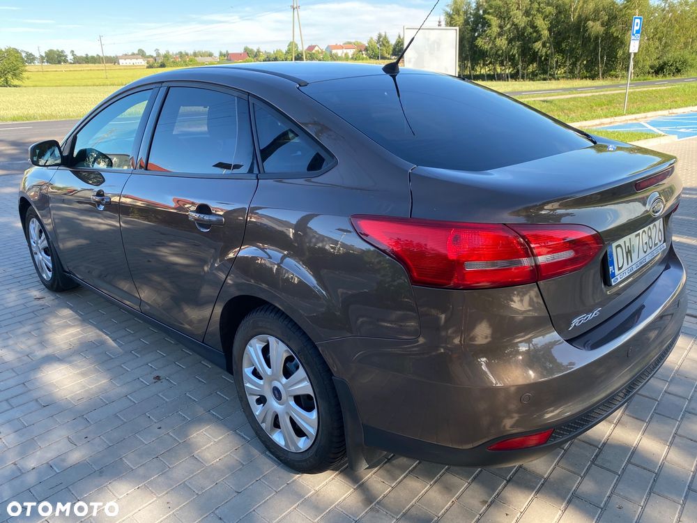 Ford Focus 1.6 Trend - 5