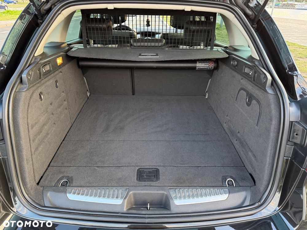 Renault Laguna dCi 150 FAP Bose - 27