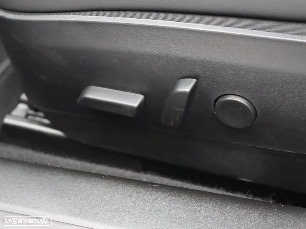 Tesla Model 3 Standard RWD - 13
