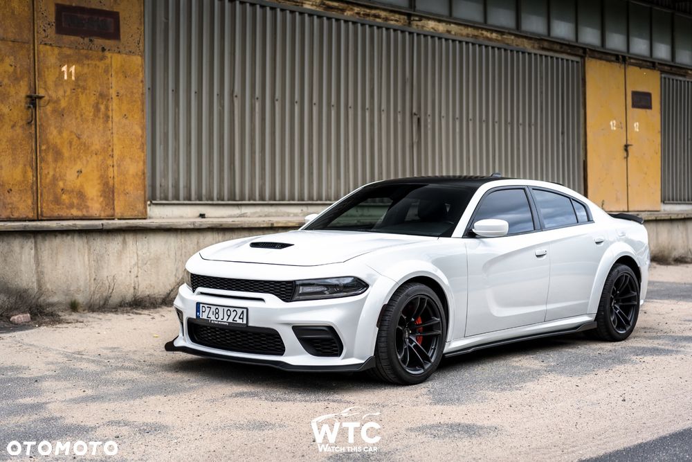 Dodge Charger 6.4 Scat Pack Widebody - 6