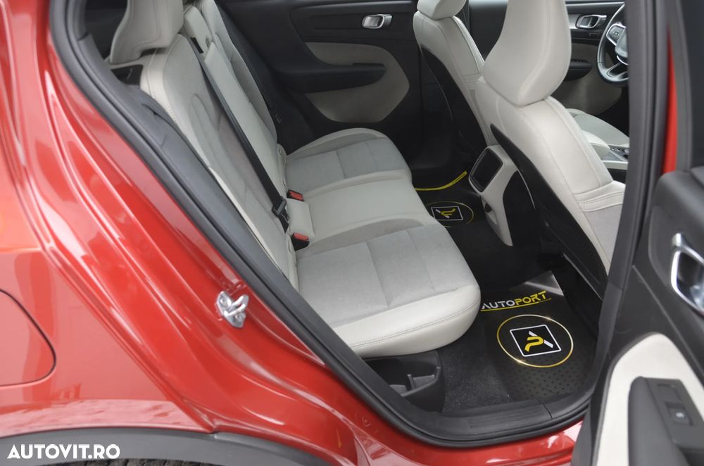 Volvo XC 40 D3 AWD Momentum Pro - 15