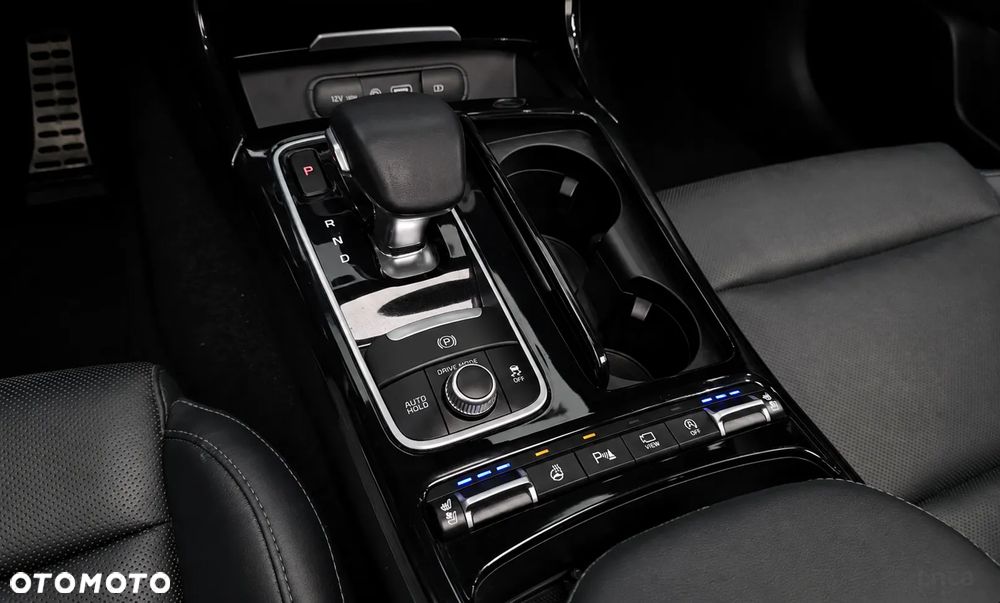 Kia Stinger - 8