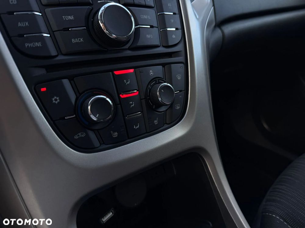 Opel Astra 1.4 Turbo Cosmo - 31