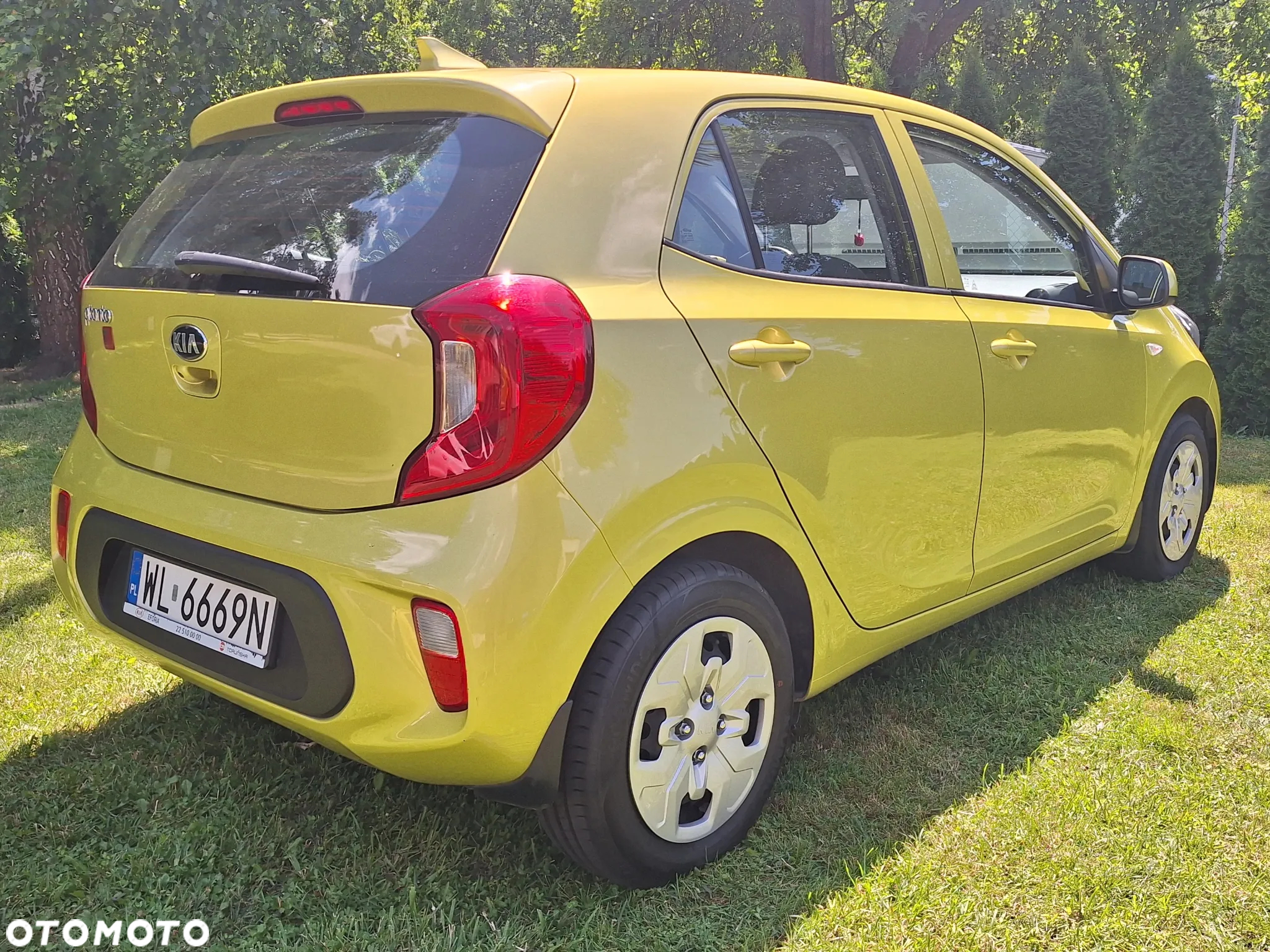 Kia Picanto 1.2 L - 6