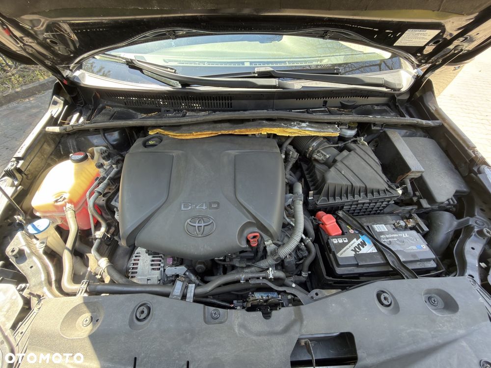 Toyota Avensis 2.0 D-4D Prestige - 12
