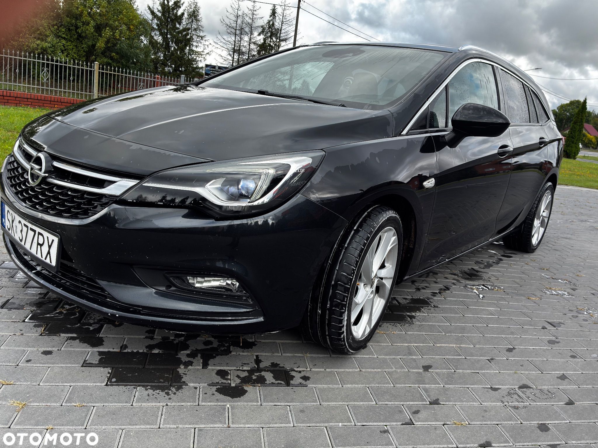 Opel Astra V 1.6 CDTI Dynamic S&S - 1