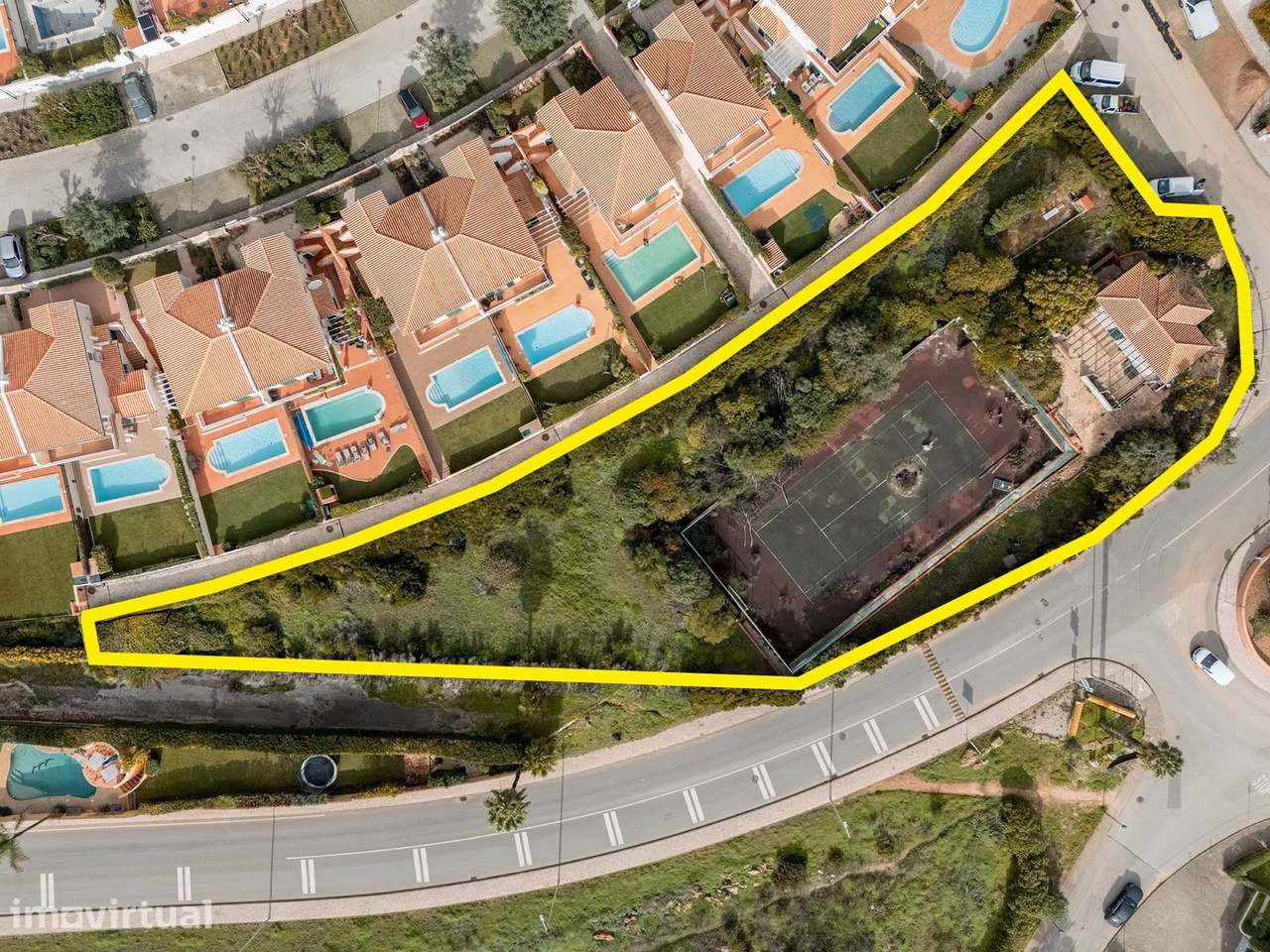 FANTÁSTICO LOTE URBANO PARA CONSTRUÇÃO NA PRAIA DA LUZ - Grande imagem: 2/8