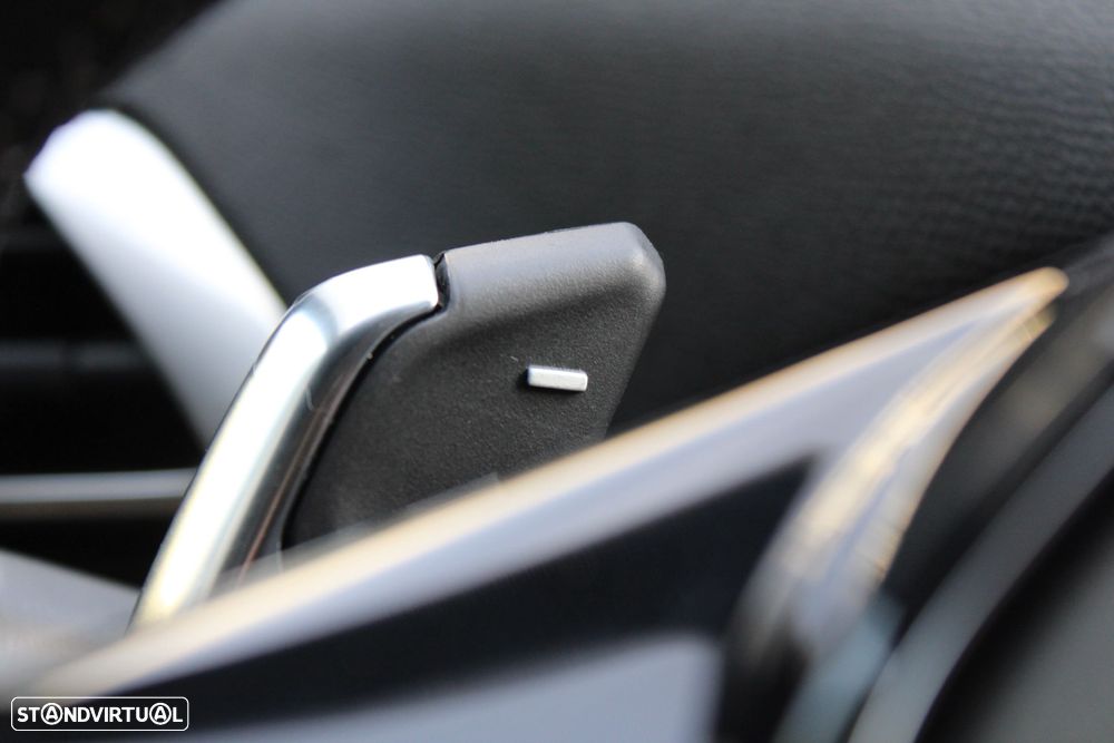 Peugeot 3008 PureTech 130 Stop & Start EAT6 Allure - 17