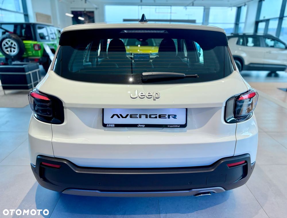 Jeep Avenger 1.2 T3 mHEV Longitude FWD eDCT6 - 8