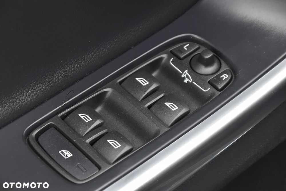 Volvo XC 60 D4 Drive-E Kinetic - 24