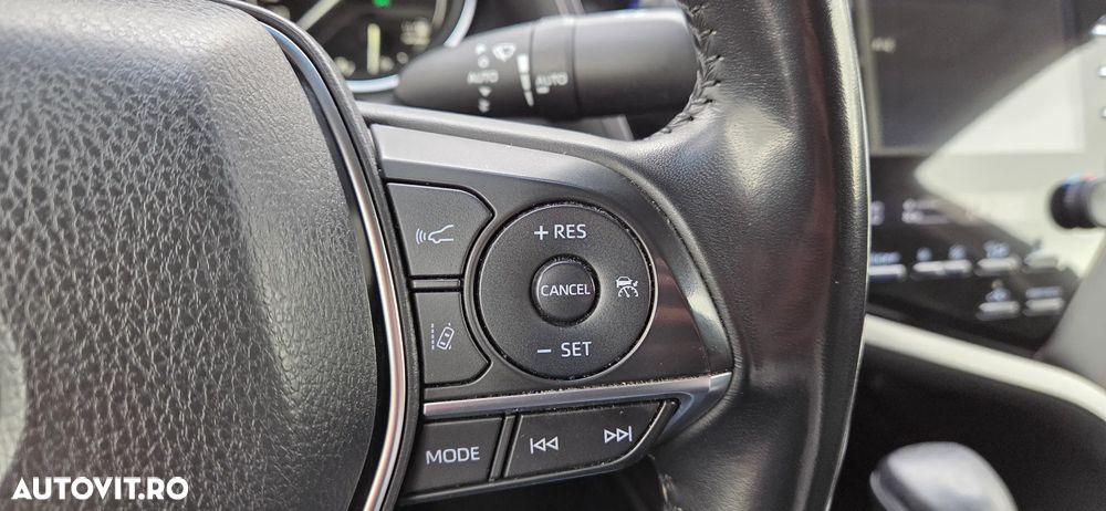 Toyota Camry 2.5 Exclusive - 26