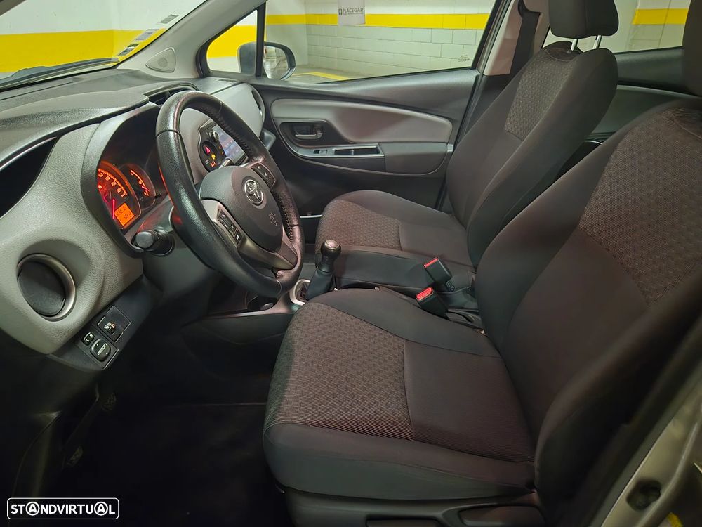 Toyota Yaris 1.0 VVT-i ACtive+AC - 23