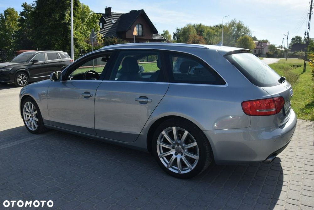 Audi A4 Avant 2.0 TFSI Flexible Fuel Quattro - 17