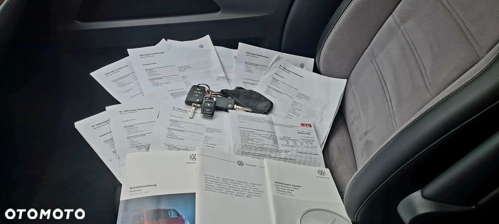 Volkswagen Multivan - 7