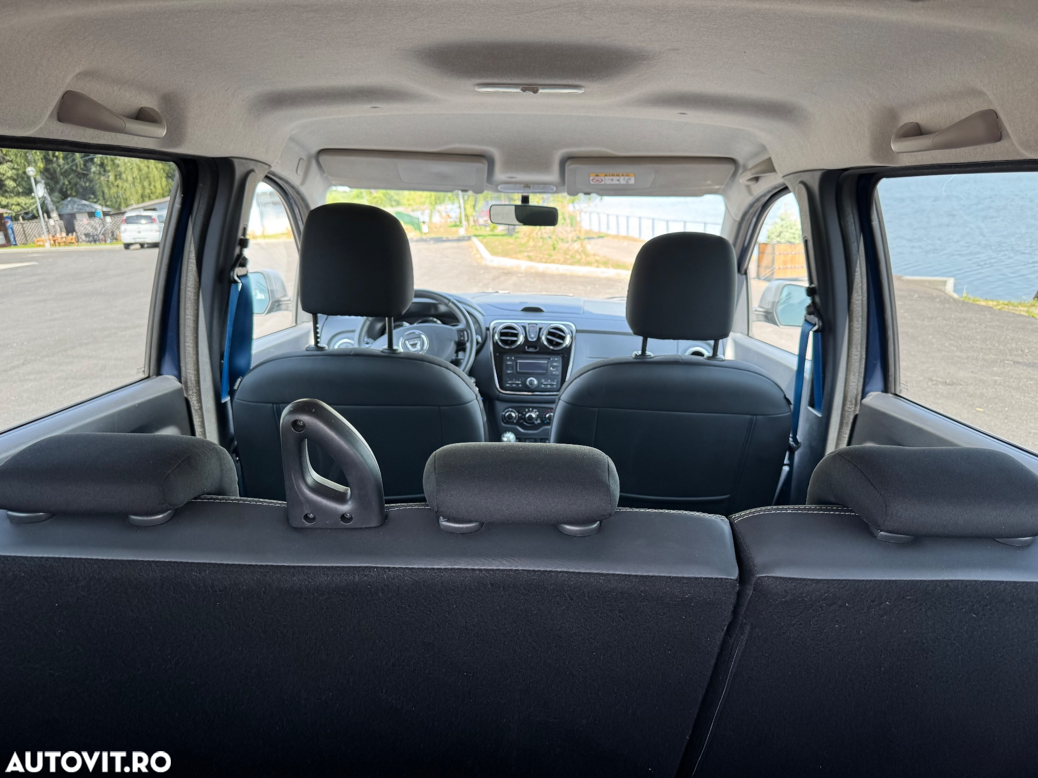 Dacia Lodgy 1.2 TCe 115 CP Laureate - 12