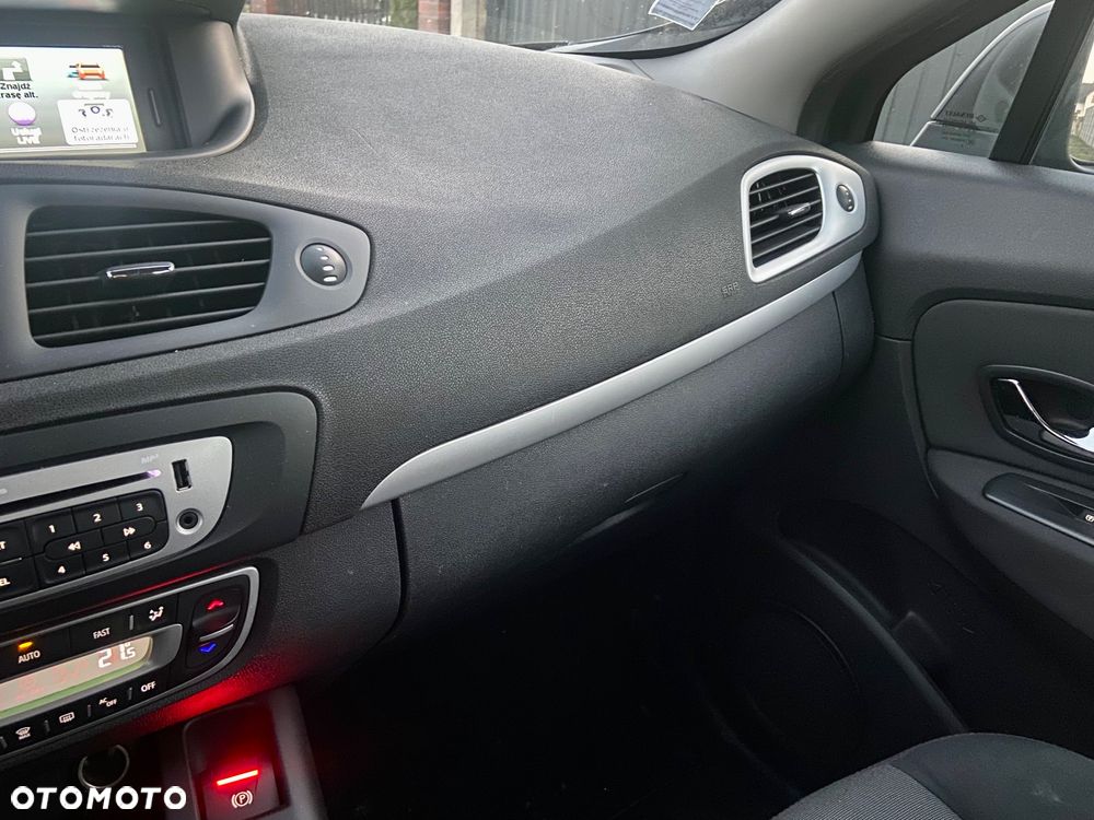 Renault Grand Scenic - 18