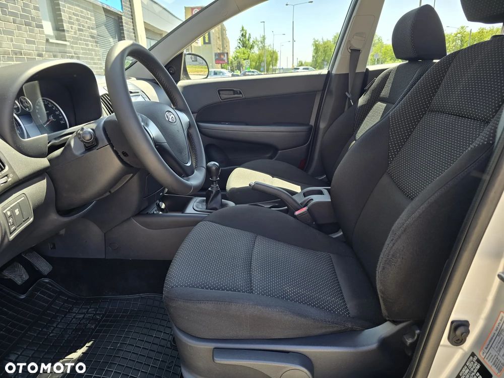 Hyundai i30 i30cw 1.4 Edition Plus - 19