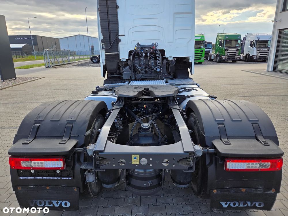 Volvo FH 460/ STARE TACHO/ HYDRAULIKA/ 4 PODUSZKI TYŁ/ LEKKA 7583kg Brutto - 8